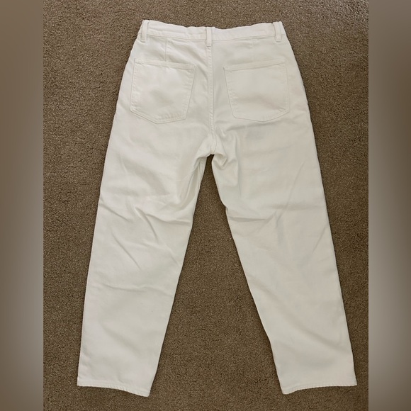 Uniqlo Relaxed Ankle Jeans - Picture 2 of 3